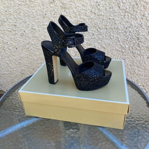 Size 7.5 Michael Kors, Black heels with glitter - Picture 8 of 8